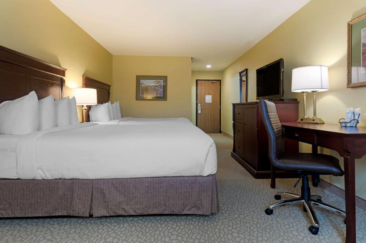 Best Western Plus Grand-Sault Hotel & Suites ภายนอก รูปภาพ