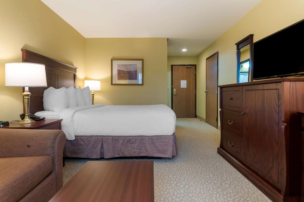 Best Western Plus Grand-Sault Hotel & Suites ภายนอก รูปภาพ