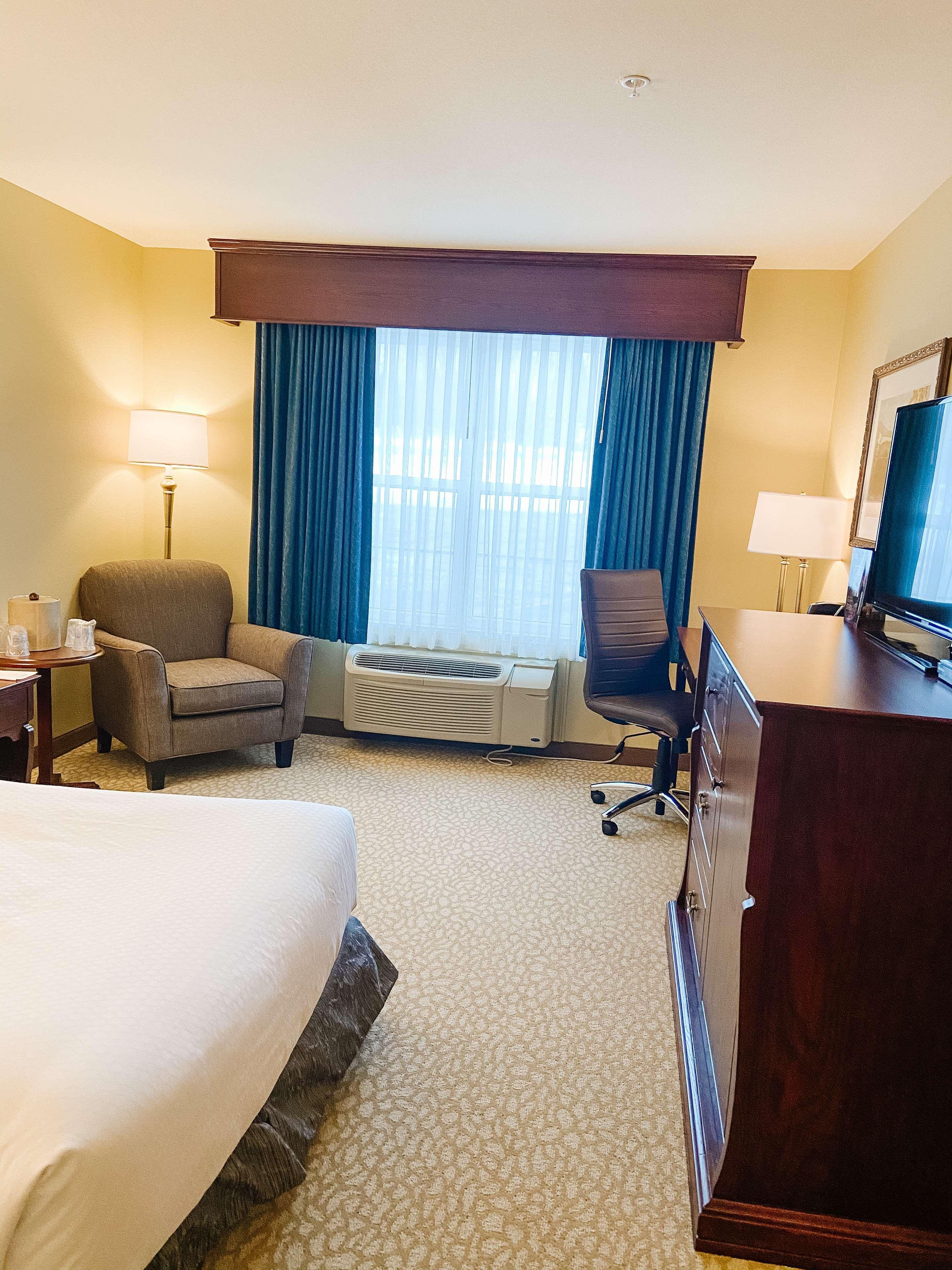 Best Western Plus Grand-Sault Hotel & Suites ภายนอก รูปภาพ